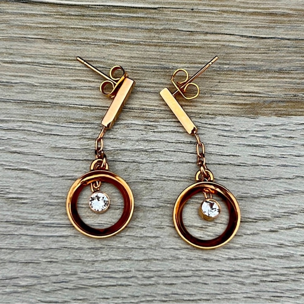 Cyn Crystal Rose Gold Earrings.
